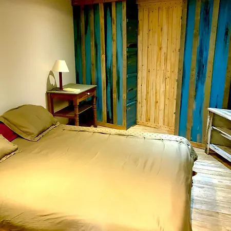 Holiday home En Bord De Riviere Et Proche De La Gare Du Mans Le Mans
